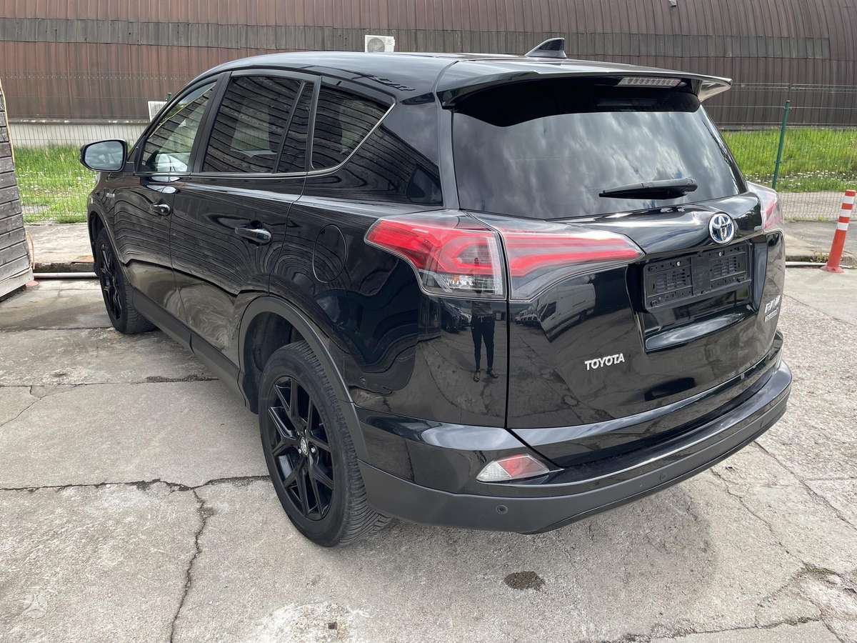 Toyota RAV4 - 3