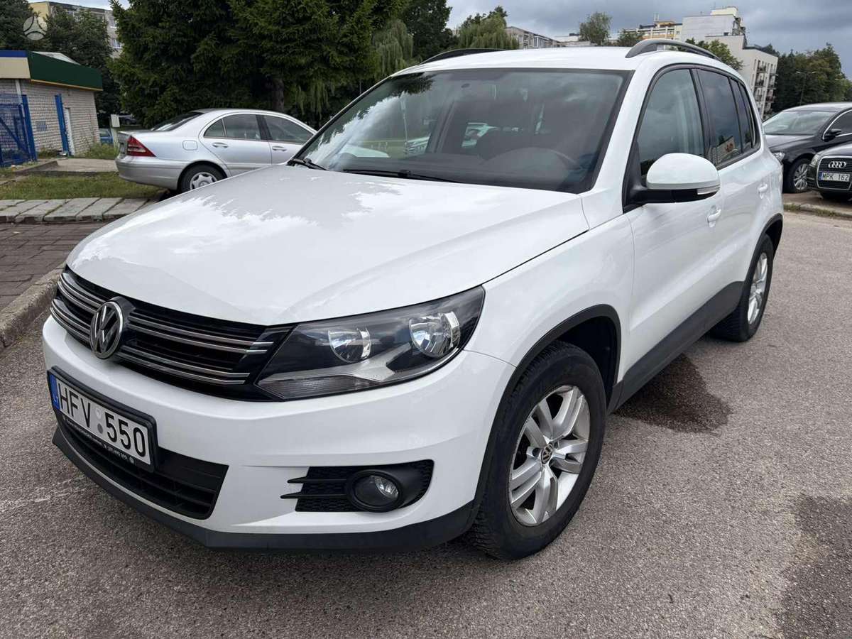 Volkswagen Tiguan - 2