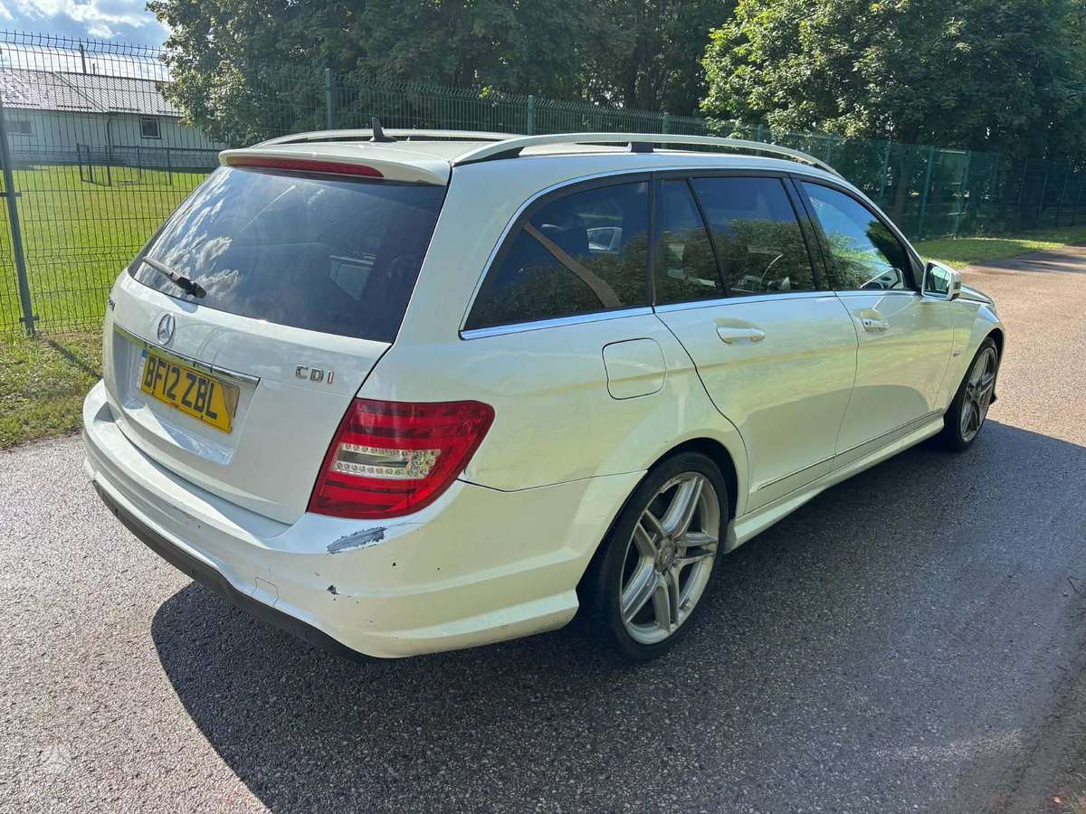 Mercedes-Benz C220, 651, Dalimis