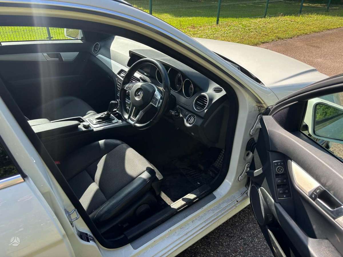 Mercedes-Benz C220, 651, Dalimis