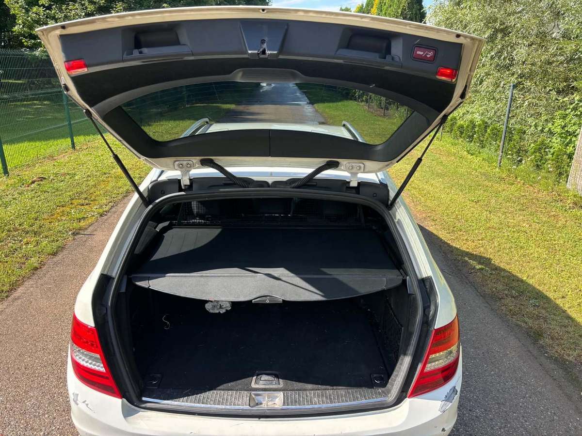 Mercedes-Benz C220, 651, Dalimis