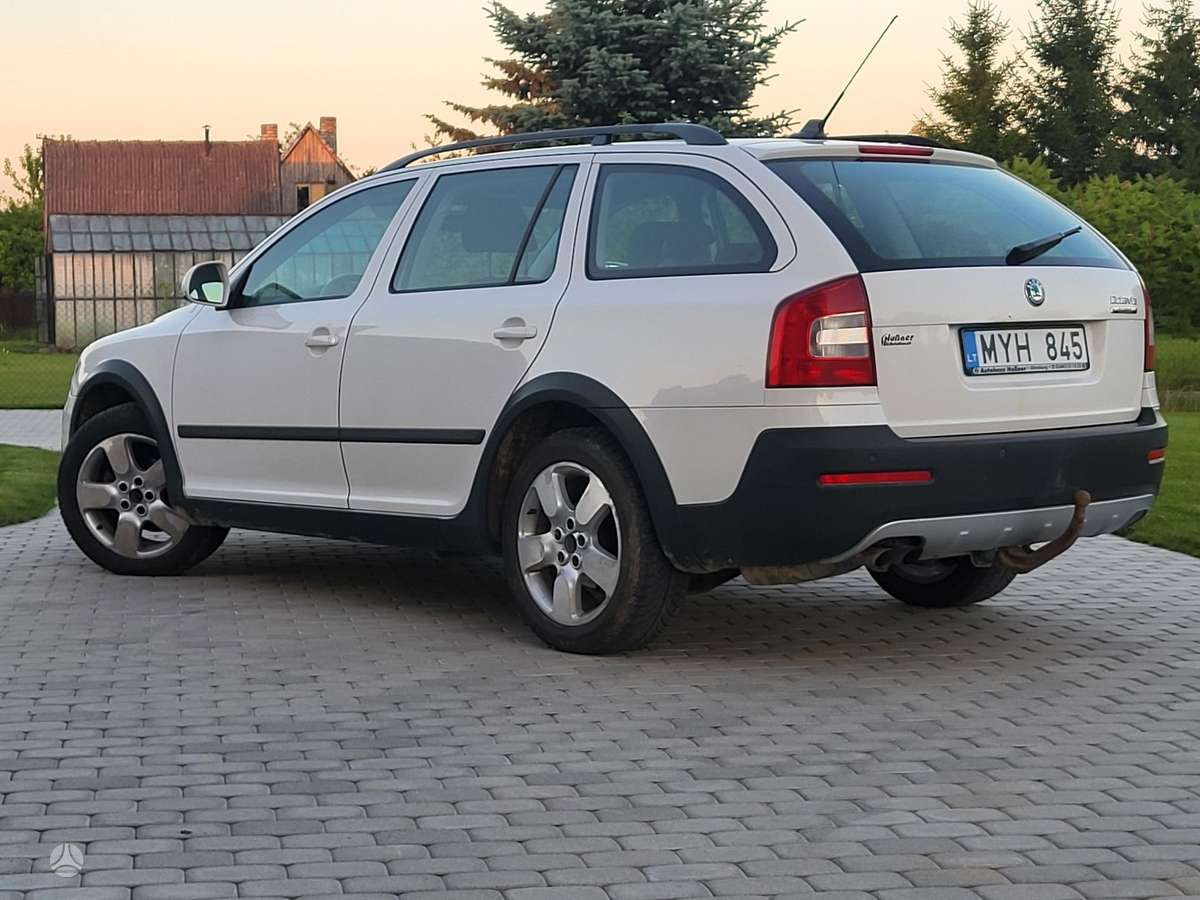 Skoda Octavia Scout, 1.8 l., Универсал