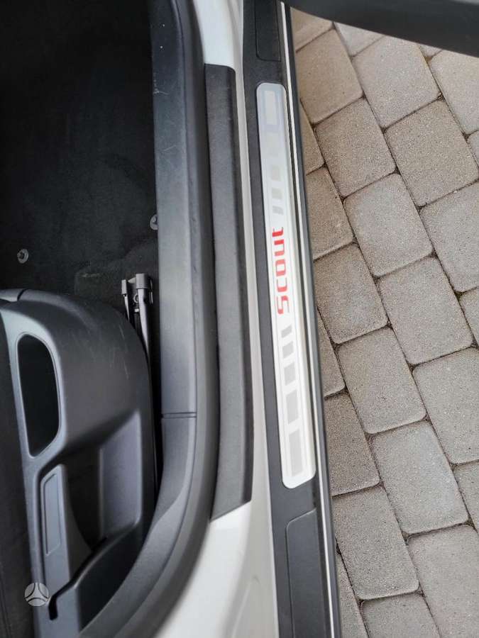 Škoda Octavia Scout - 9