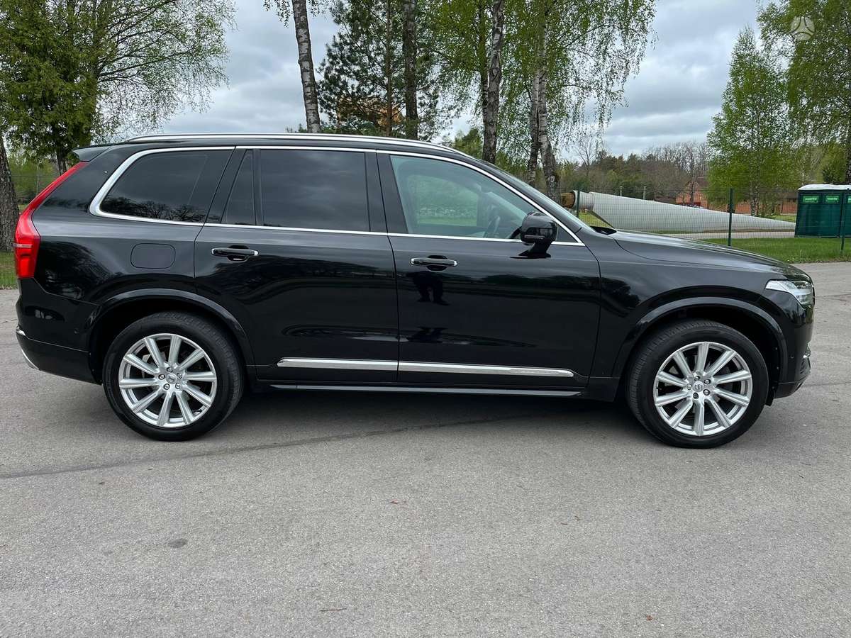 Volvo XC90 - 4
