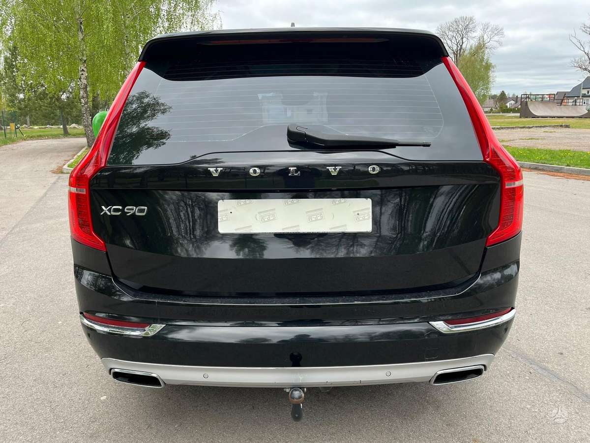 Volvo XC90 - 5