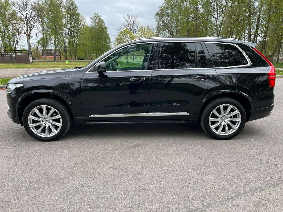 Volvo XC90 - 8