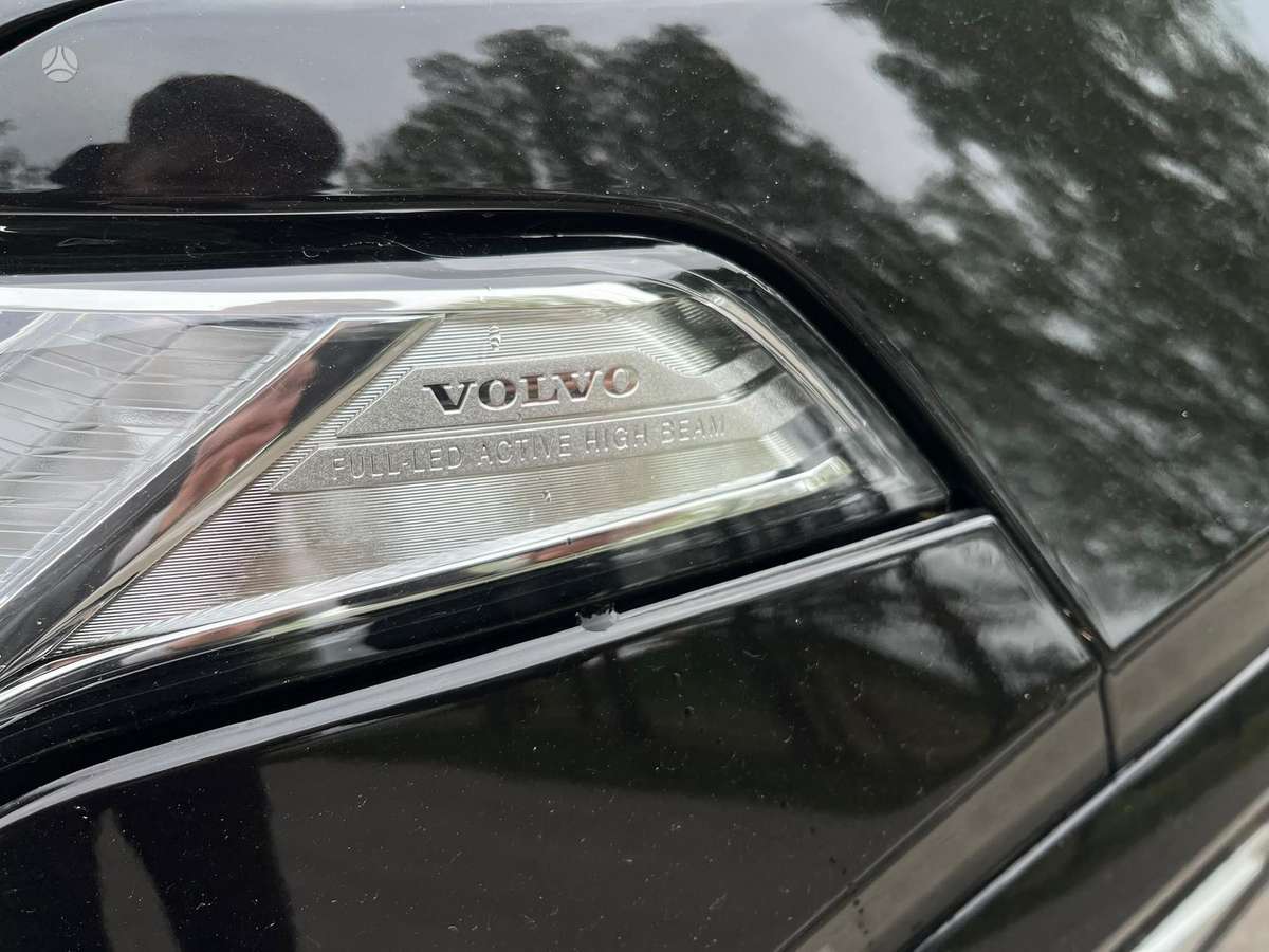 Volvo XC90 - 10