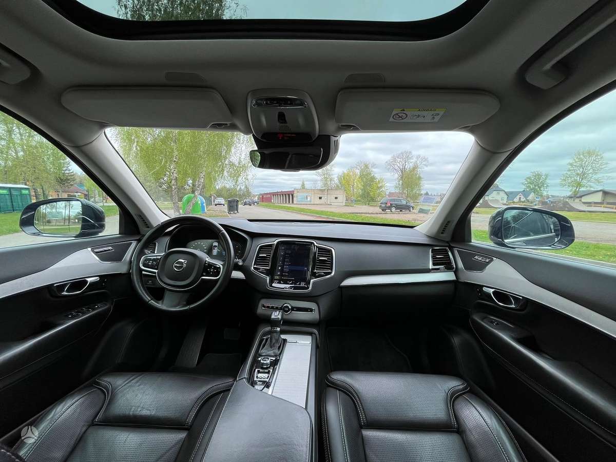 Volvo XC90 - 12