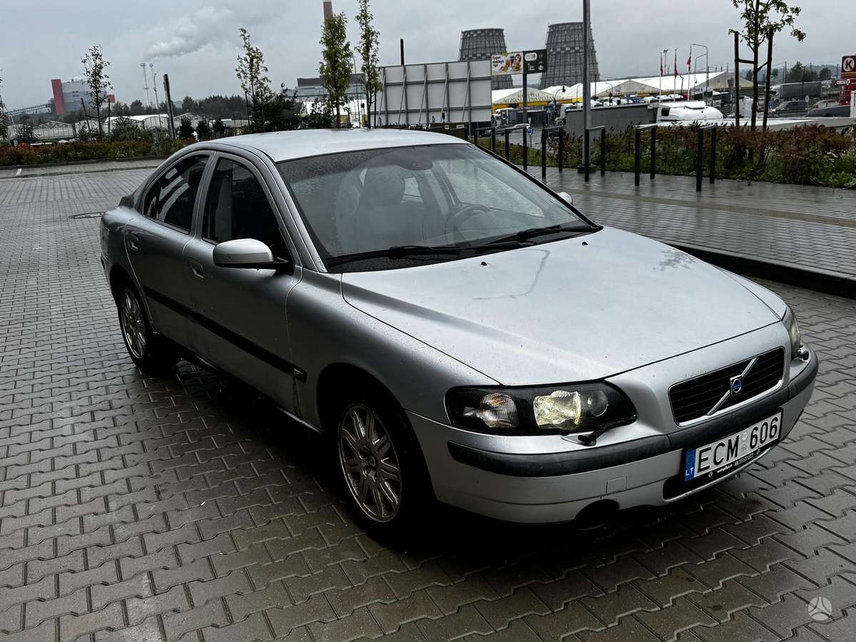 Volvo S60, 2.4 l., Седан