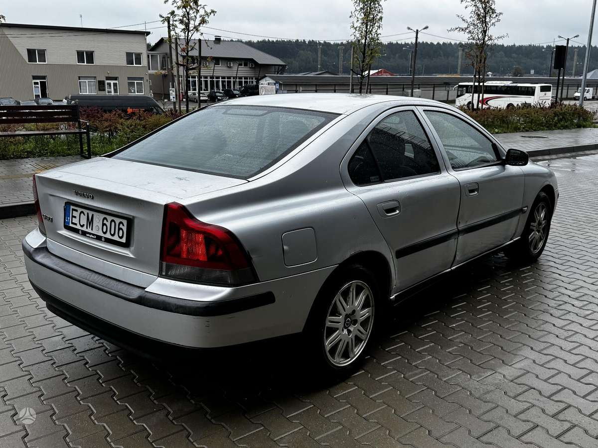 Volvo S60, 2.4 l., Седан