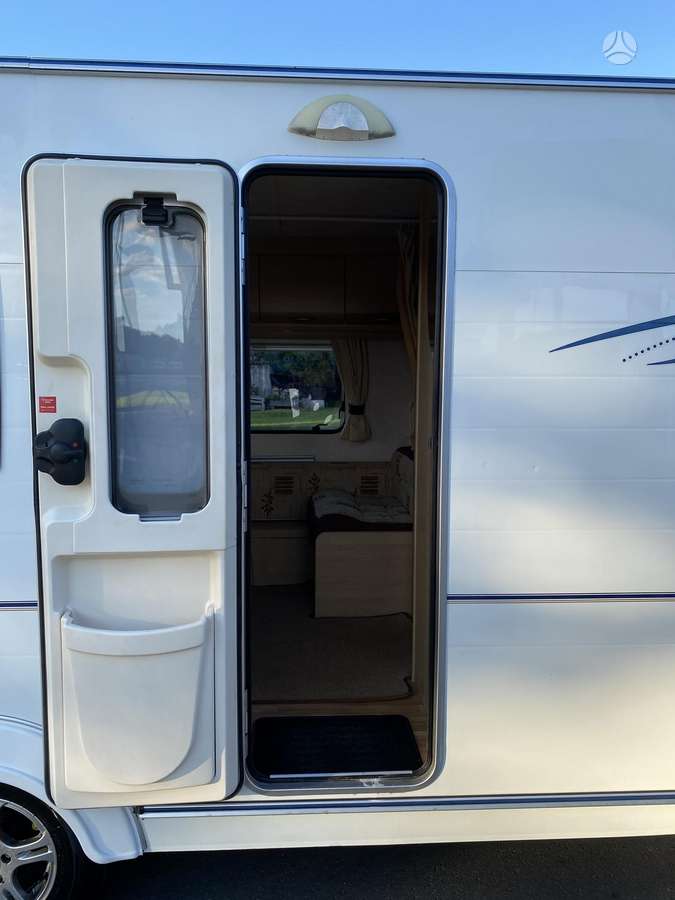 Coachmen Amara, prikabinami nameliai
