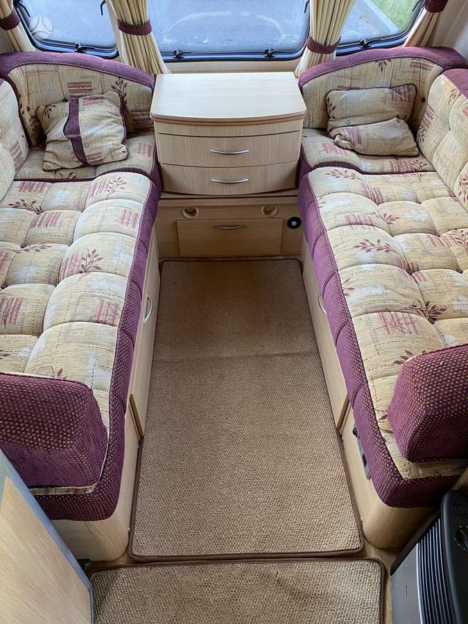 Coachmen Amara, prikabinami nameliai