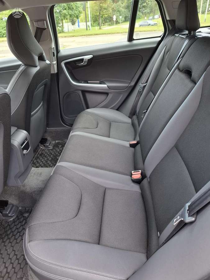 Volvo V60, 2.0 l., Универсал