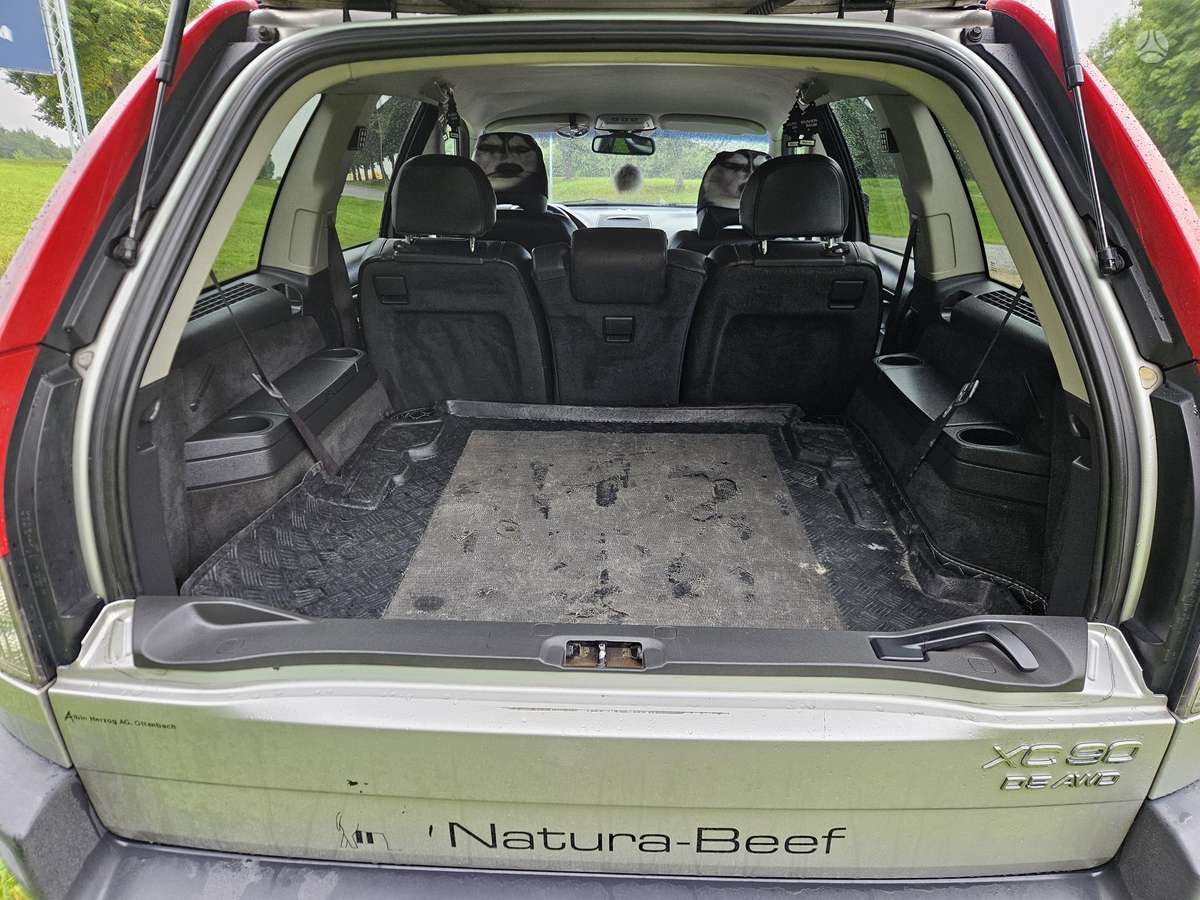 Volvo XC90 - 4