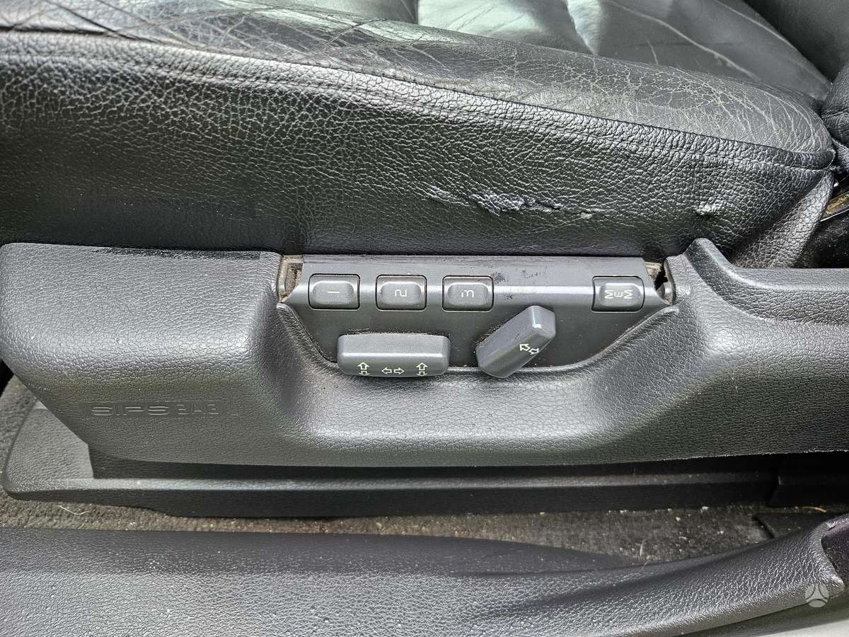 Volvo XC90 - 10
