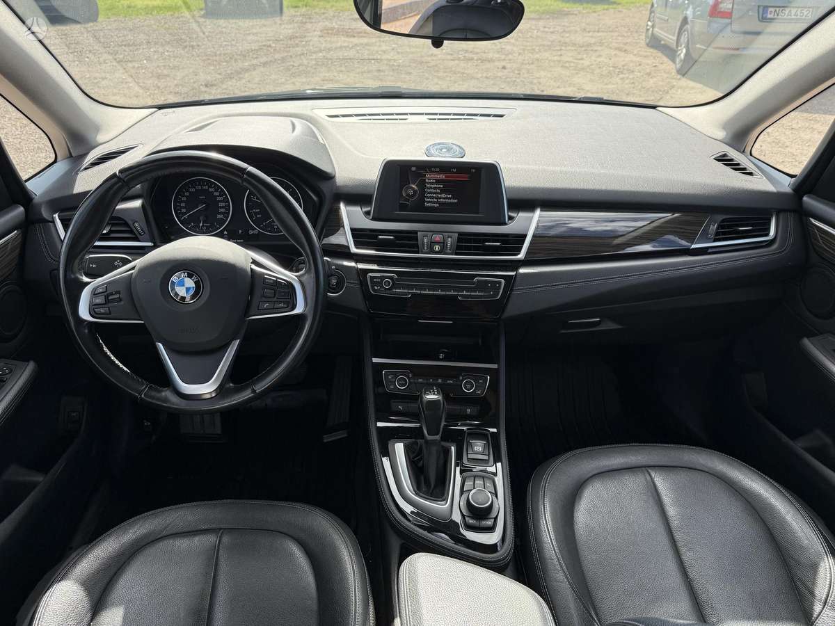 BMW 218 Active Tourer, 2.0 l., Хэтчбек