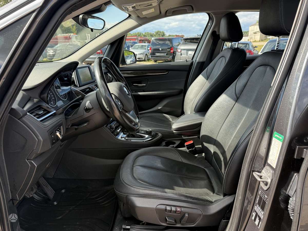 BMW 218 Active Tourer, 2.0 l., Хэтчбек