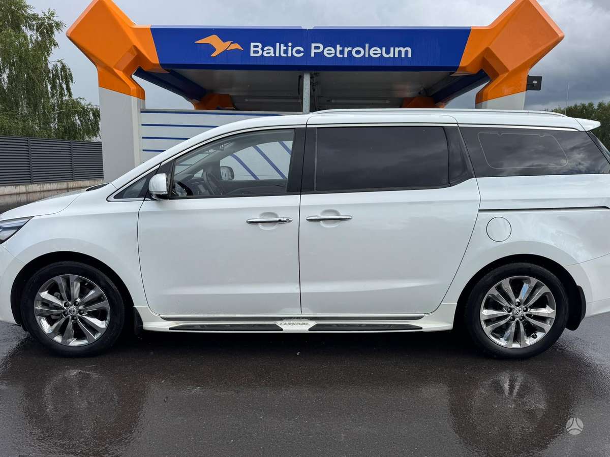 Kia Carnival, 2.2 l., Минивэн
