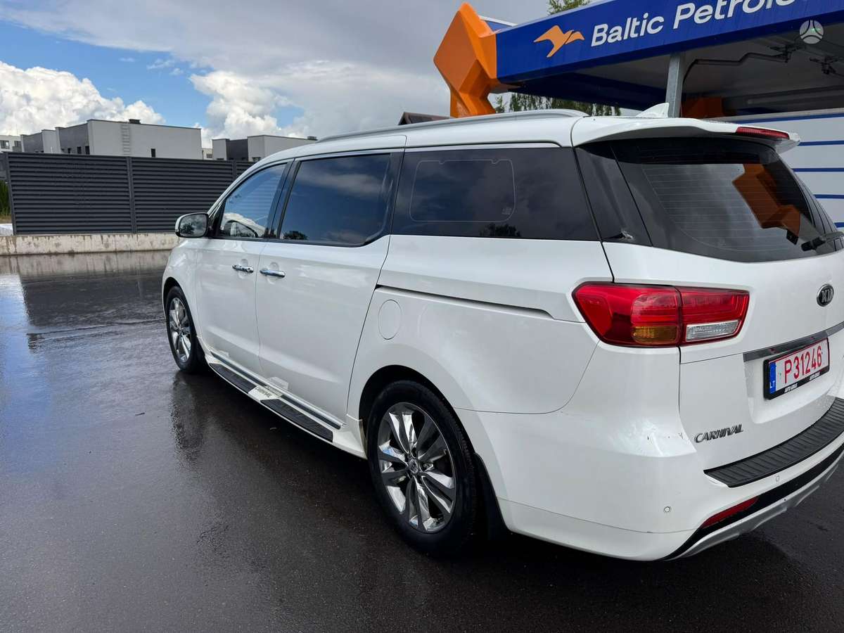 Kia Carnival, 2.2 l., Минивэн