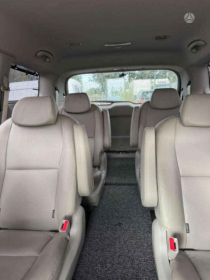 Kia Carnival, 2.2 l., Минивэн