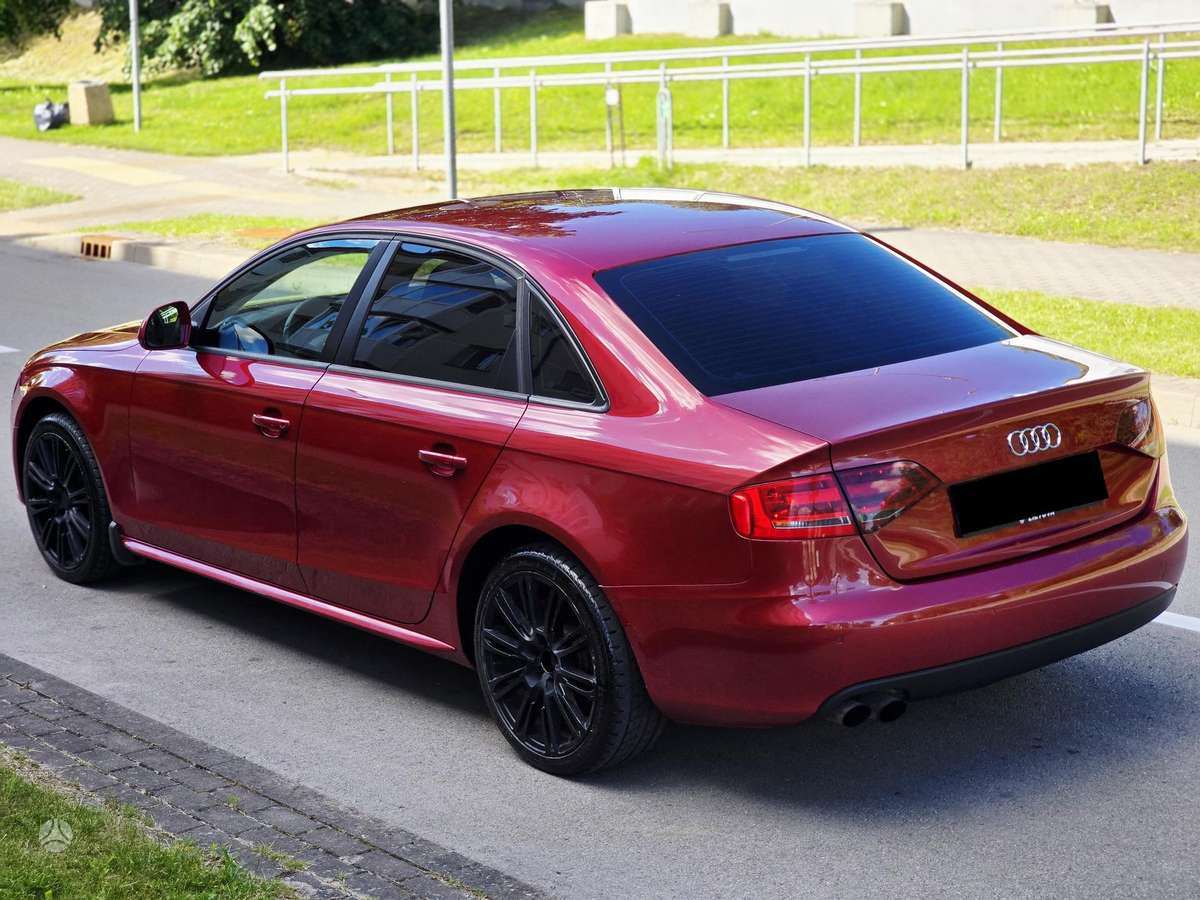 Audi A4, 1.8 l., Седан