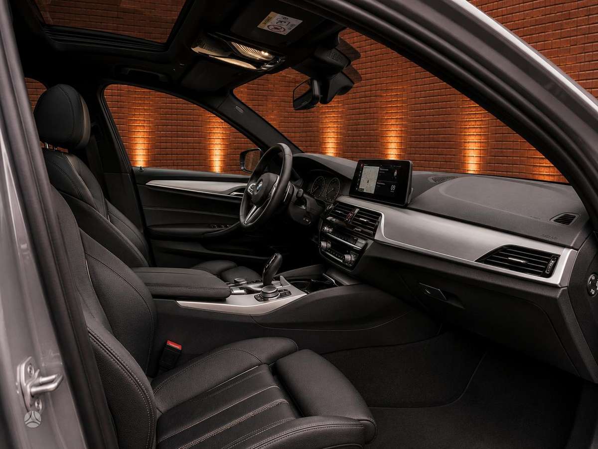 BMW 520, 2.0 l., Седан