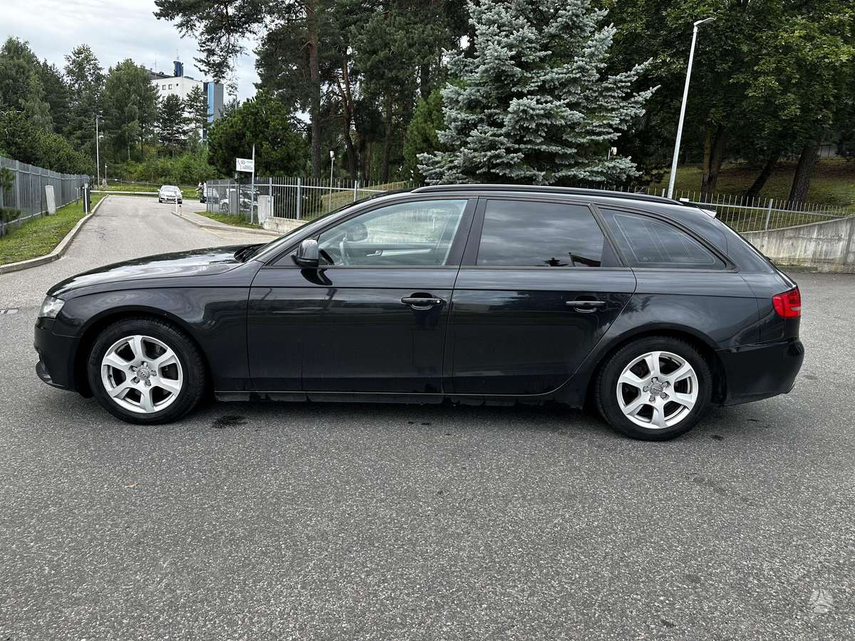 Audi A4, 3.2 l., Универсал
