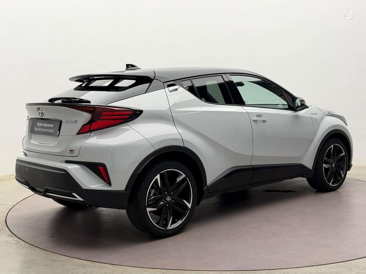 Toyota C-HR - 8