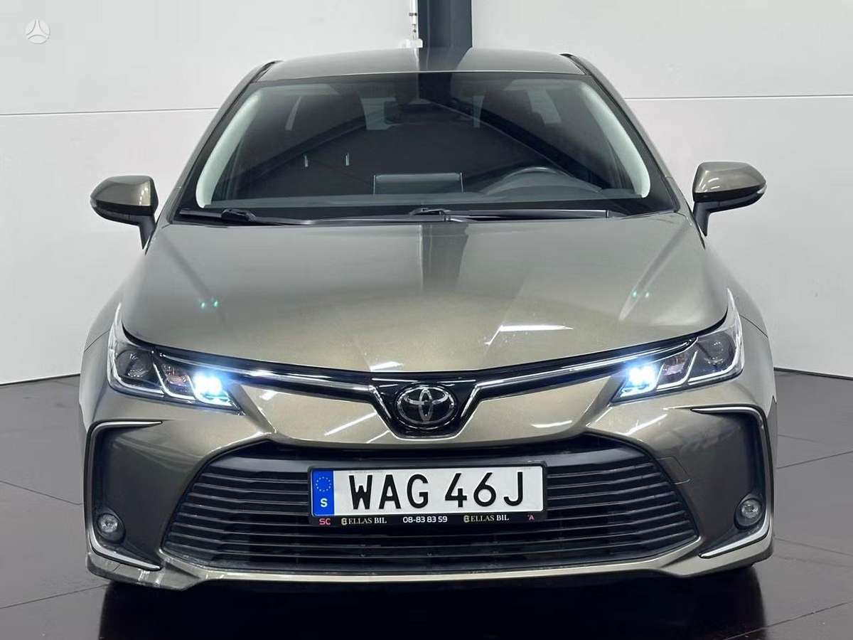 Toyota Corolla - 2