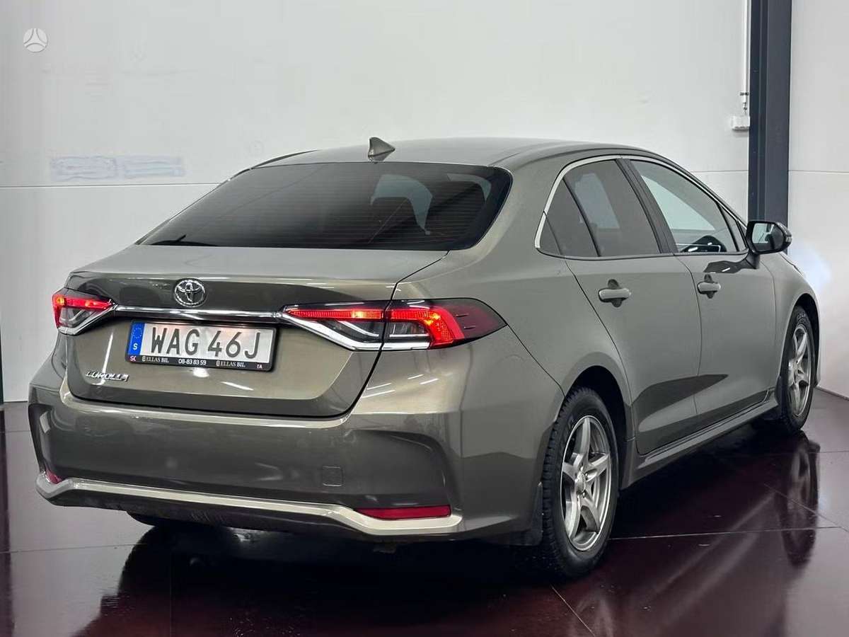 Toyota Corolla - 4