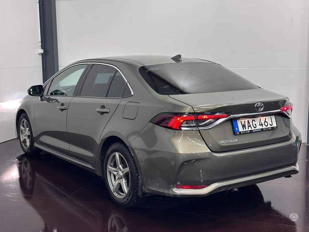 Toyota Corolla - 5