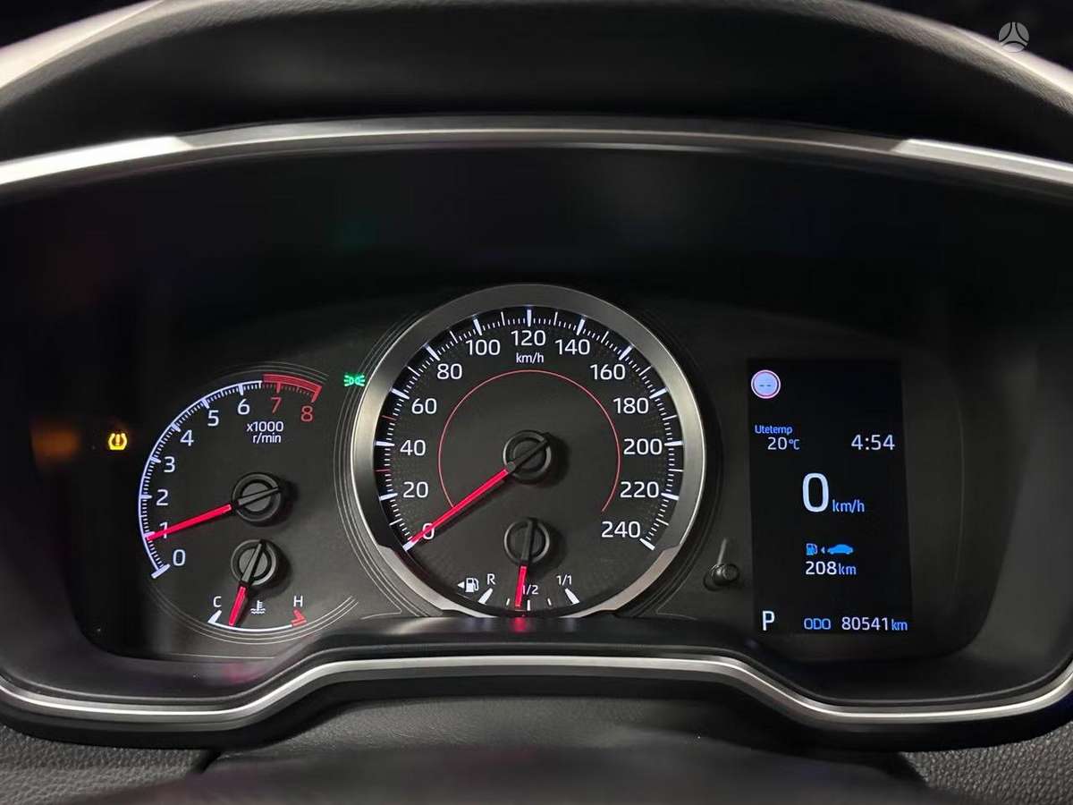 Toyota Corolla - 10
