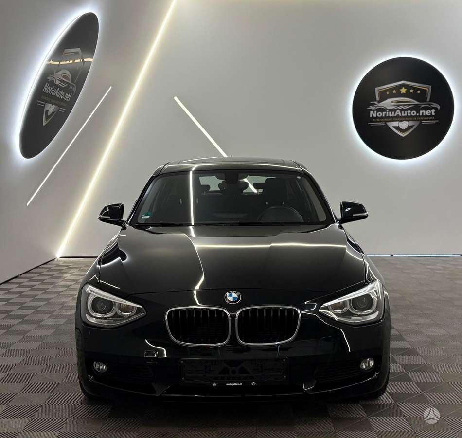 BMW 120, 2.0 l., hatchback