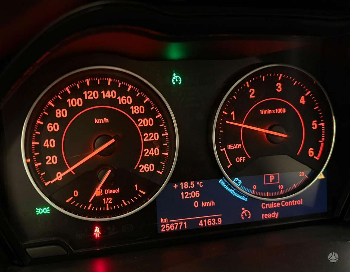 BMW 120, 2.0 l., hatchback