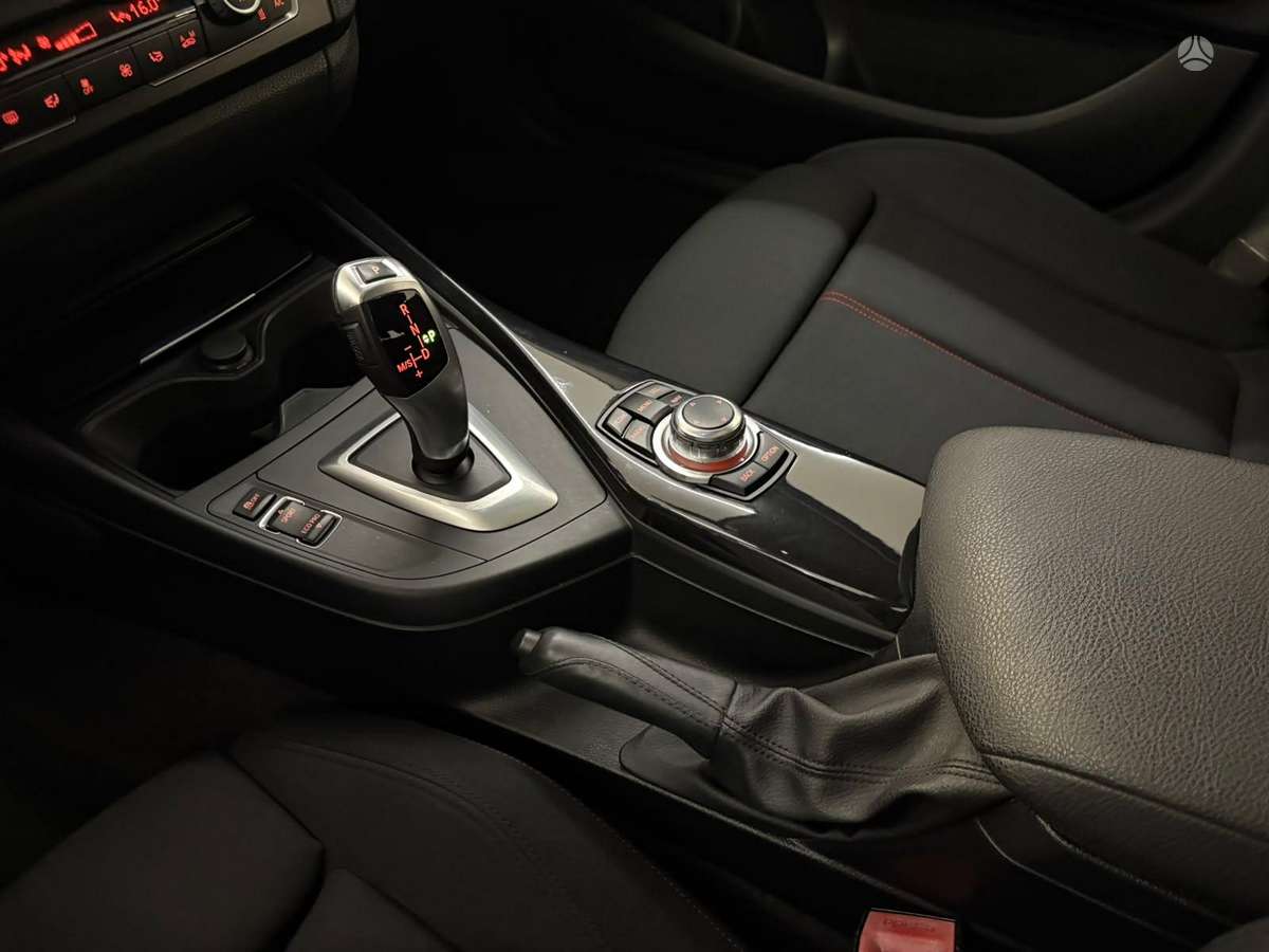 BMW 120, 2.0 l., hatchback