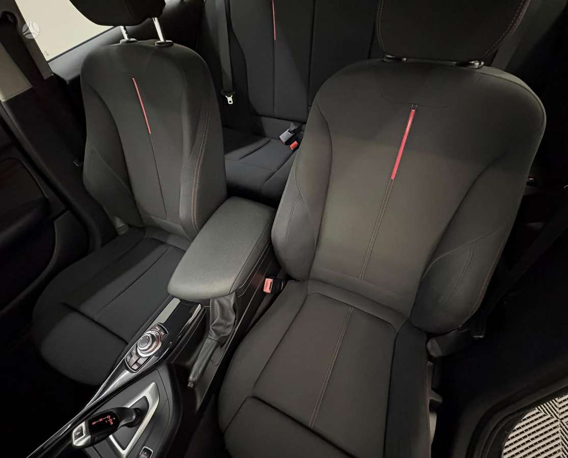 BMW 120, 2.0 l., hatchback