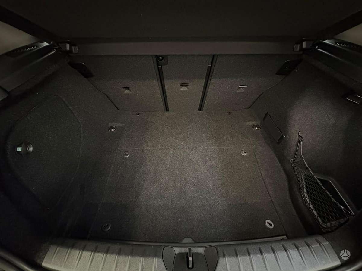 BMW 120, 2.0 l., hatchback