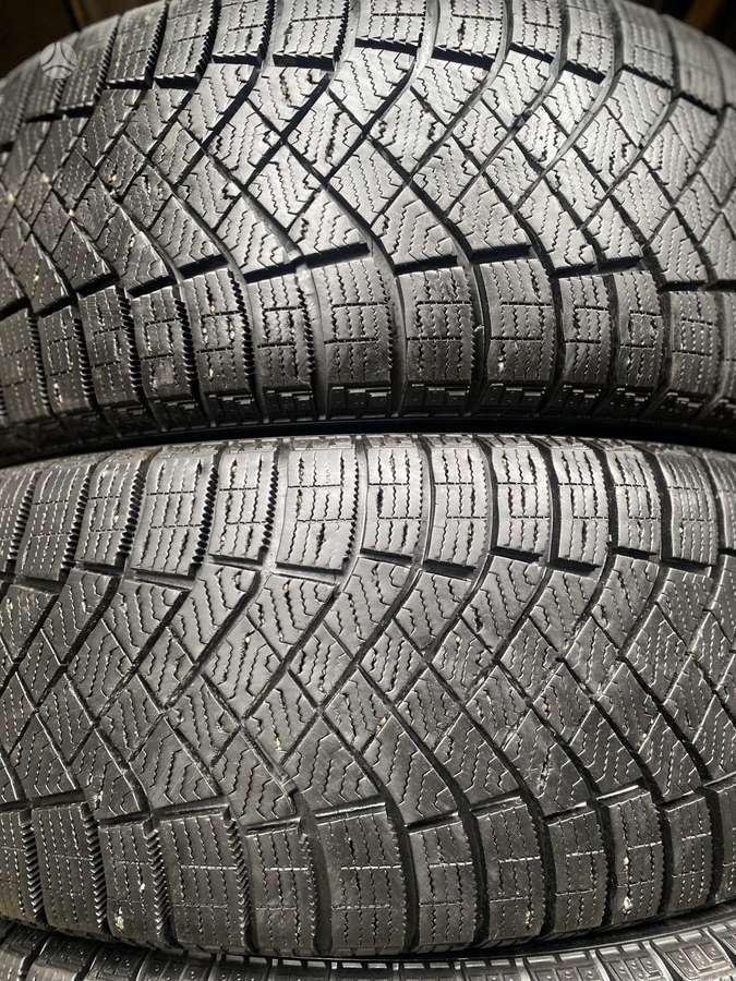 Pirelli, зимние 215/50 R19