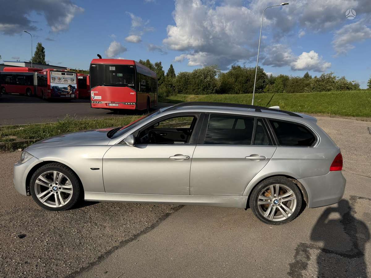 BMW 330, 3.0 l., Универсал
