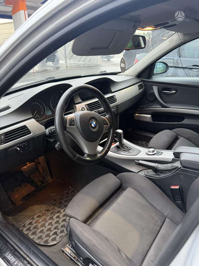 BMW 330, 3.0 l., Универсал