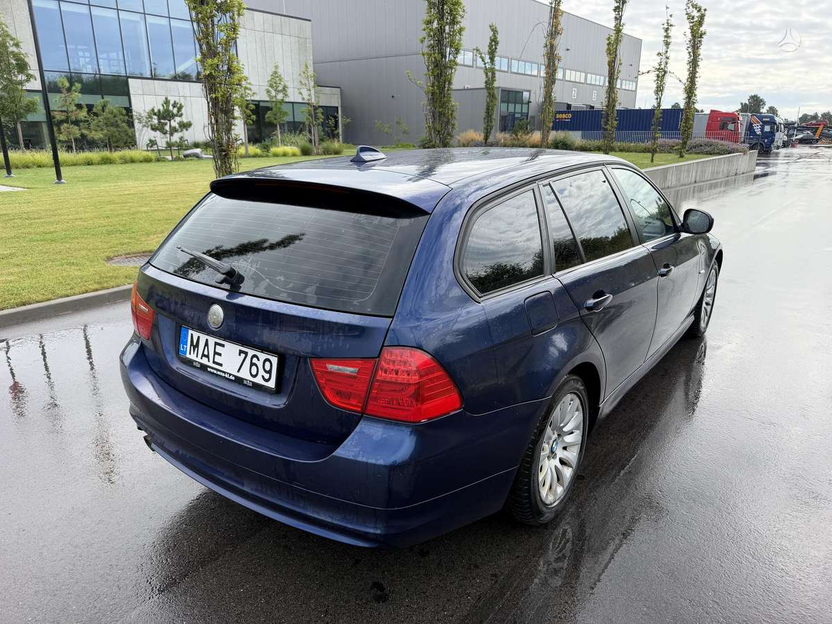 BMW 320, 2.0 l., universalas