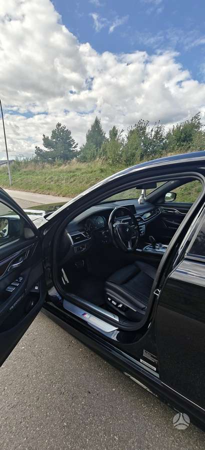 BMW 740, 3.0 l., Лимузин
