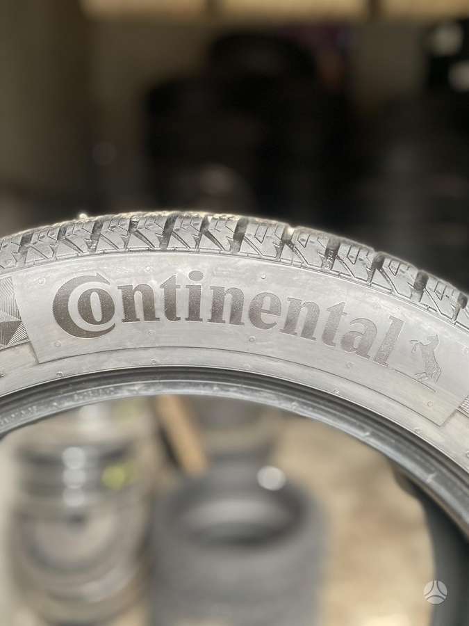 Continental, žieminės 215/55 R18