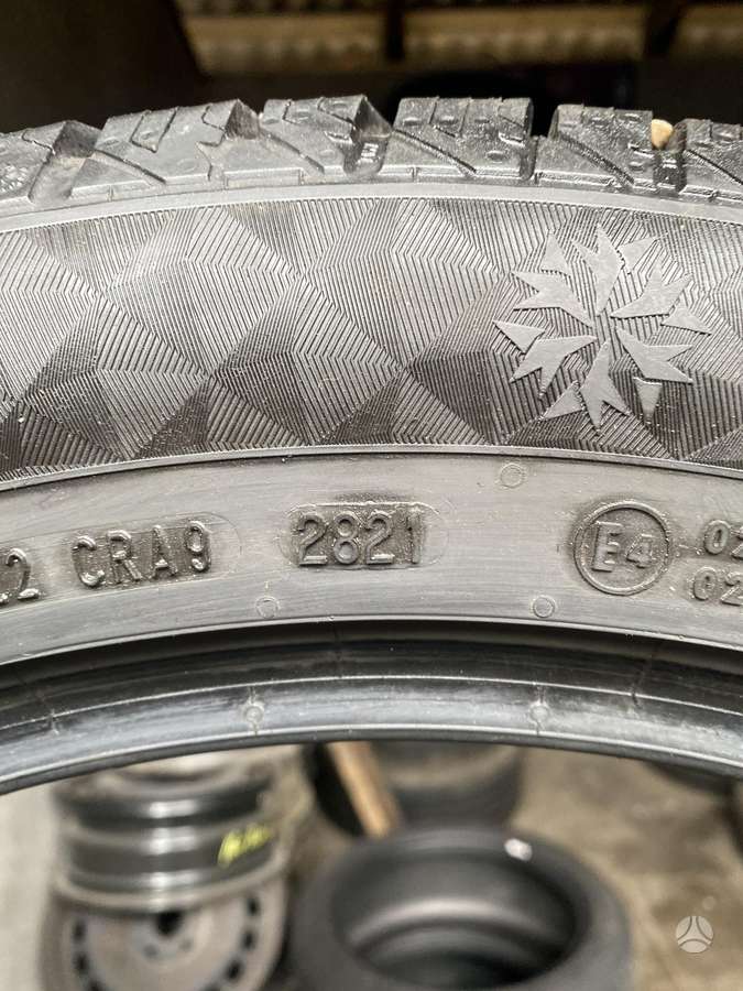 Continental, winter 215/55 R18