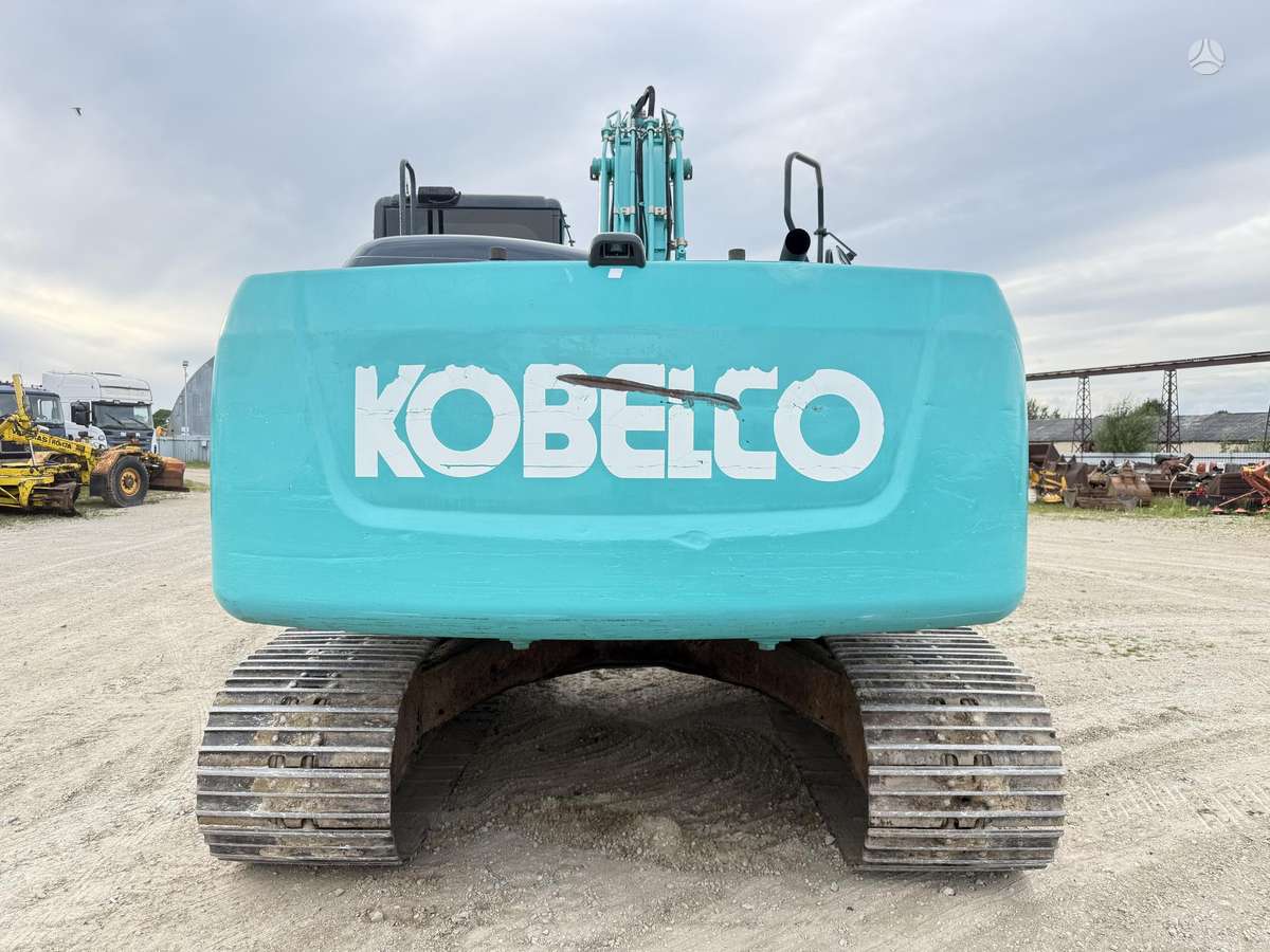 Kobelco SK 210 LC-9, ekskavatoriai