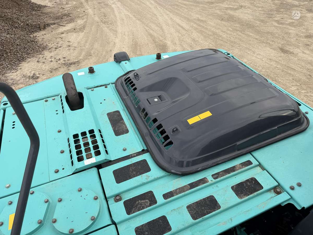 Kobelco SK 210 LC-9, ekskavatoriai