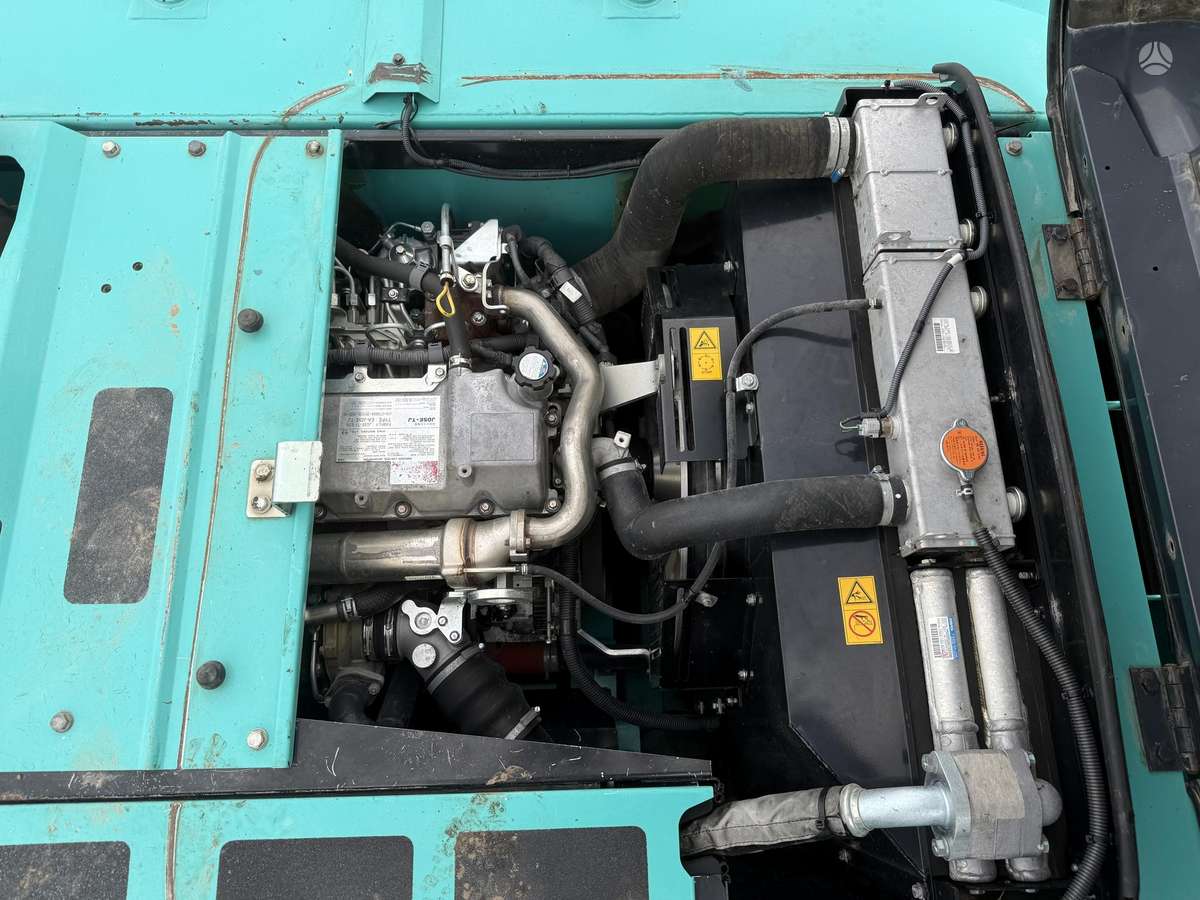 Kobelco SK 210 LC-9, ekskavatoriai