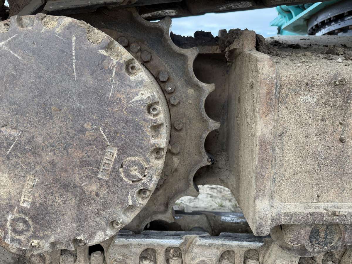 Kobelco SK 210 LC-9, excavator