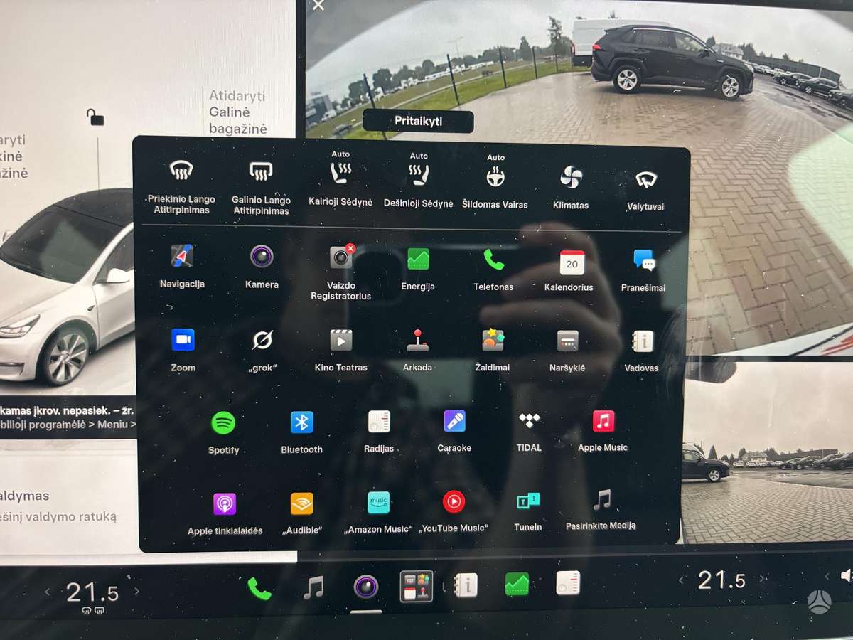 Tesla Model Y, 75 kWh, off-road / crossover
