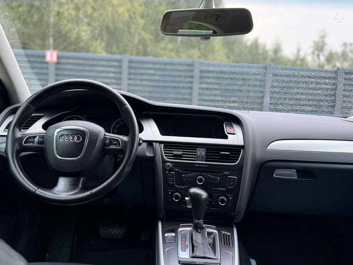 Audi A4, 2.7 l., Седан